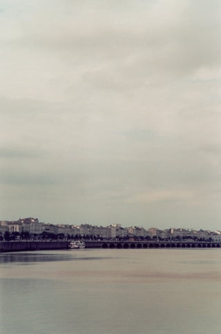 Deux pains, s’il vous plaît!